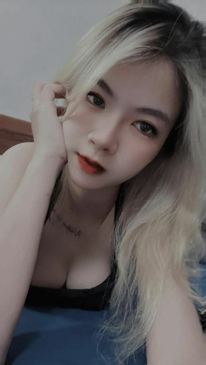 Bộ phận khiêu vũ Nữ thần lụa đen, BJ trên mặt Nuốt tinh dịch